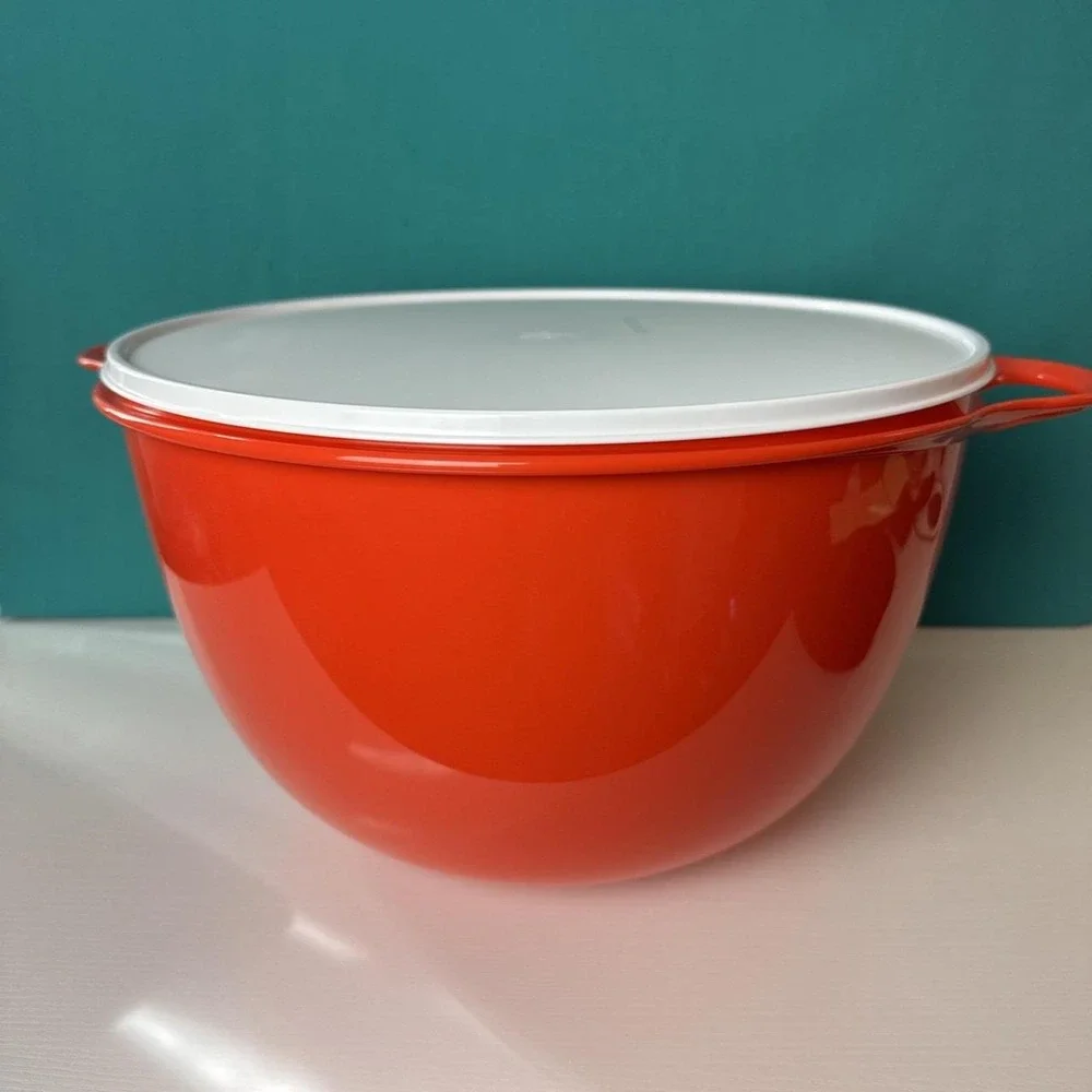 Tupperware Thatsa Bowl Jumbo 59 Cup Mega Burnt Orange With White Seal New
